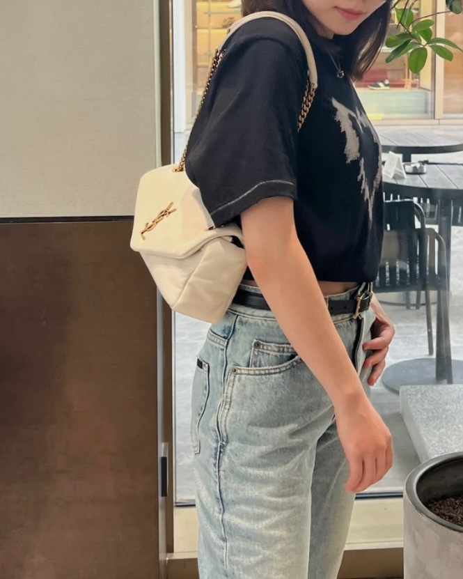 2AC0B4ED-A134-4AD2-A067-0DE2600250FB