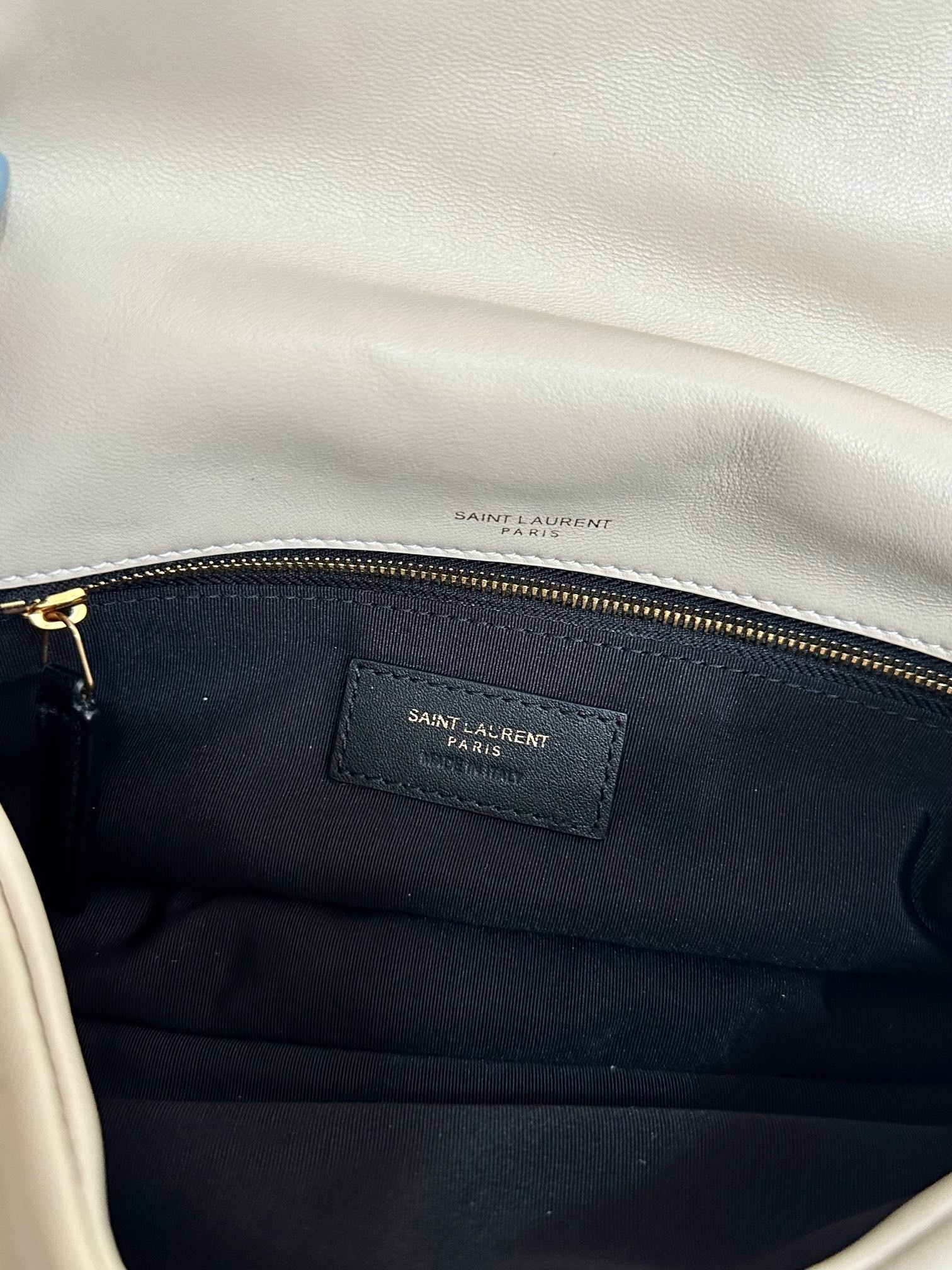 B143700D-1C9E-42B5-BE7D-E45D3479A279