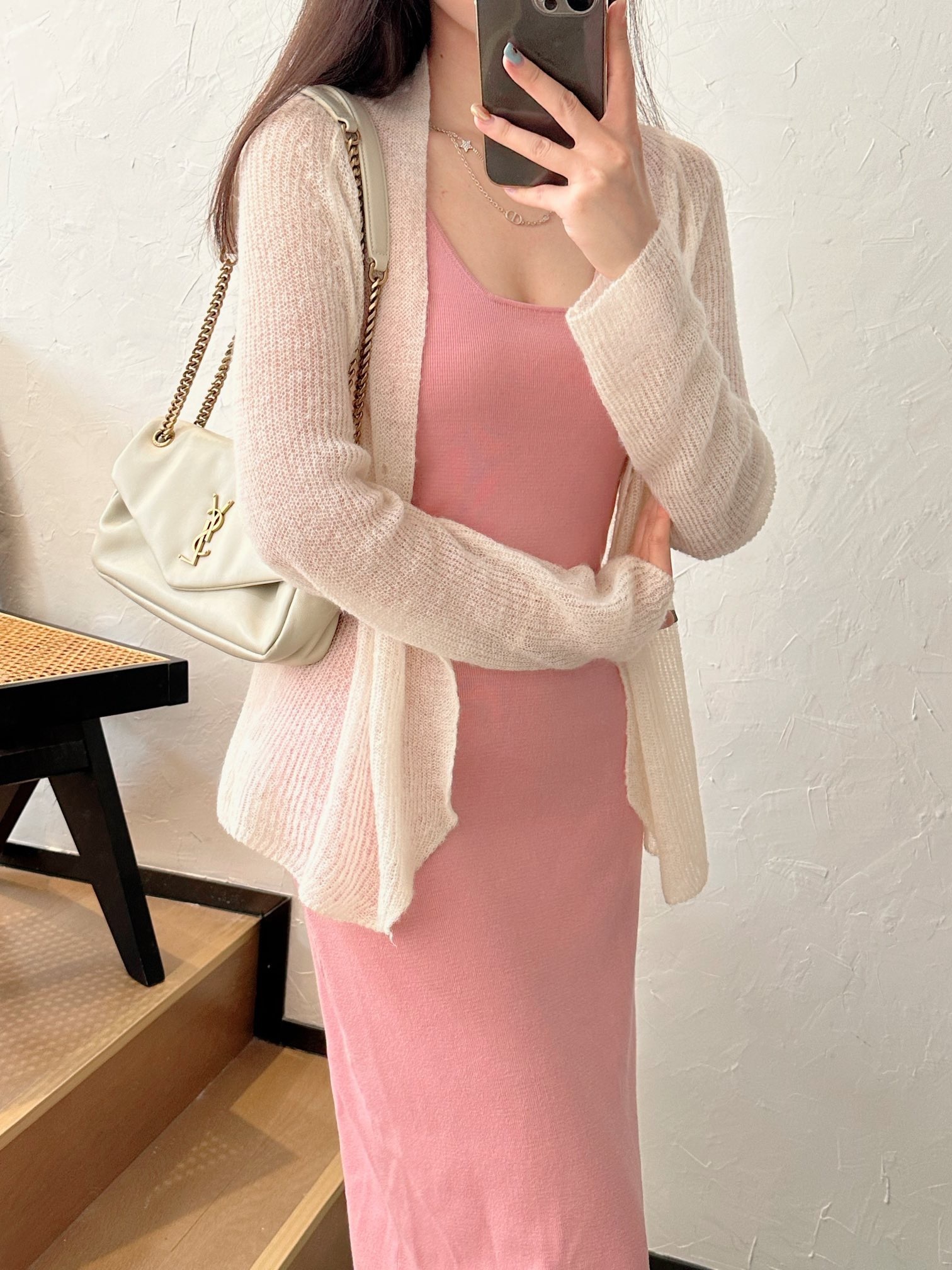 F79CB119-514F-4566-B0F0-F11EEC692E55