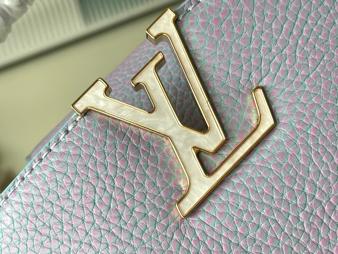 7865D2BB-863E-4832-A067-142EE664E7E8