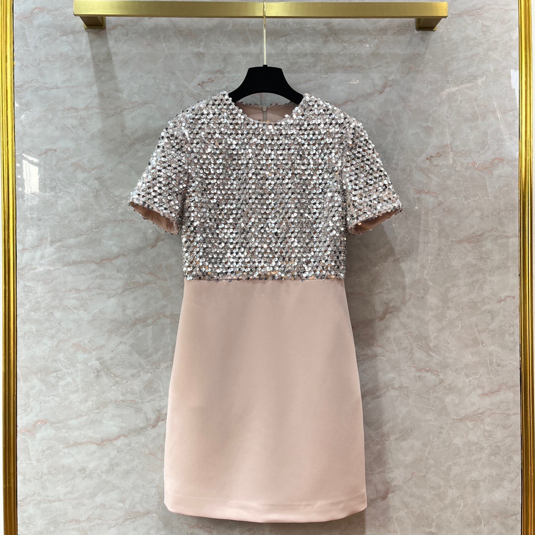 B0371C02-EE3E-42FB-AC6A-ED7A34064A87