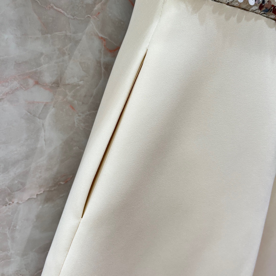 4738C752-A512-4B25-80F3-99BD1A36898F