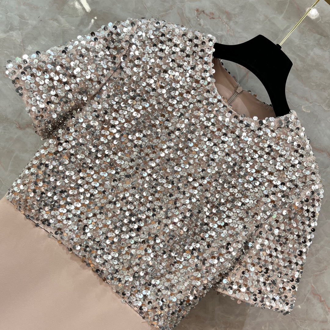 0F233079-0385-482A-B56B-D292F7FB134A