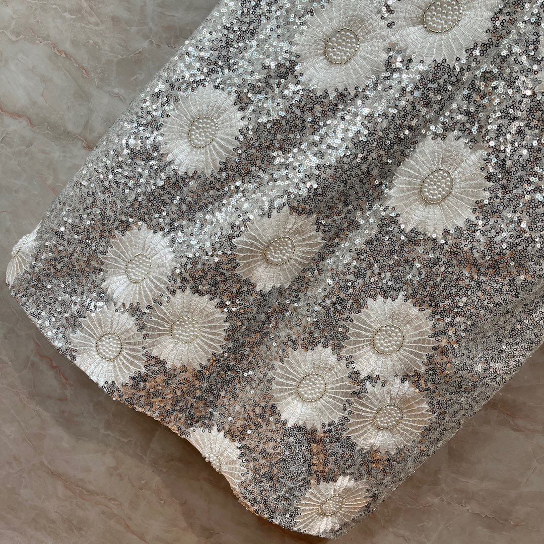 4F06196E-98D7-4C0F-B161-E8F0A60E37E6