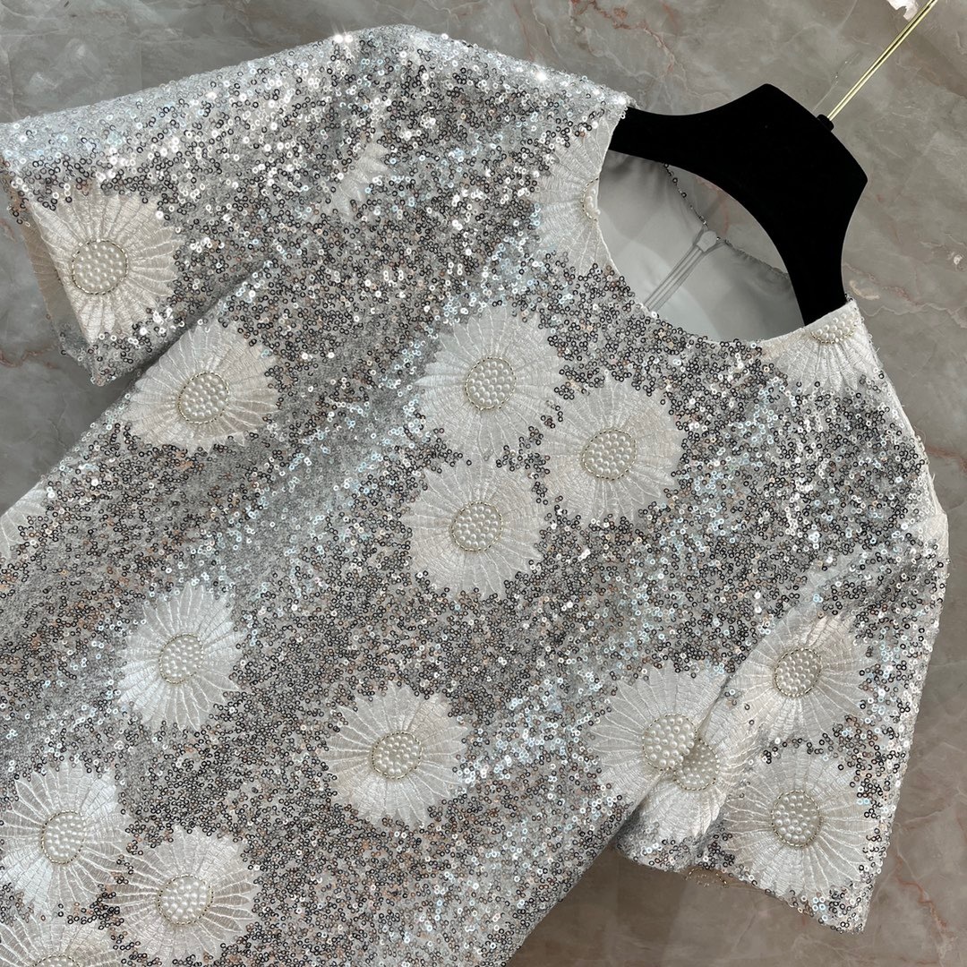 D5E38CA7-B53E-442A-862E-627A5F2C29CF