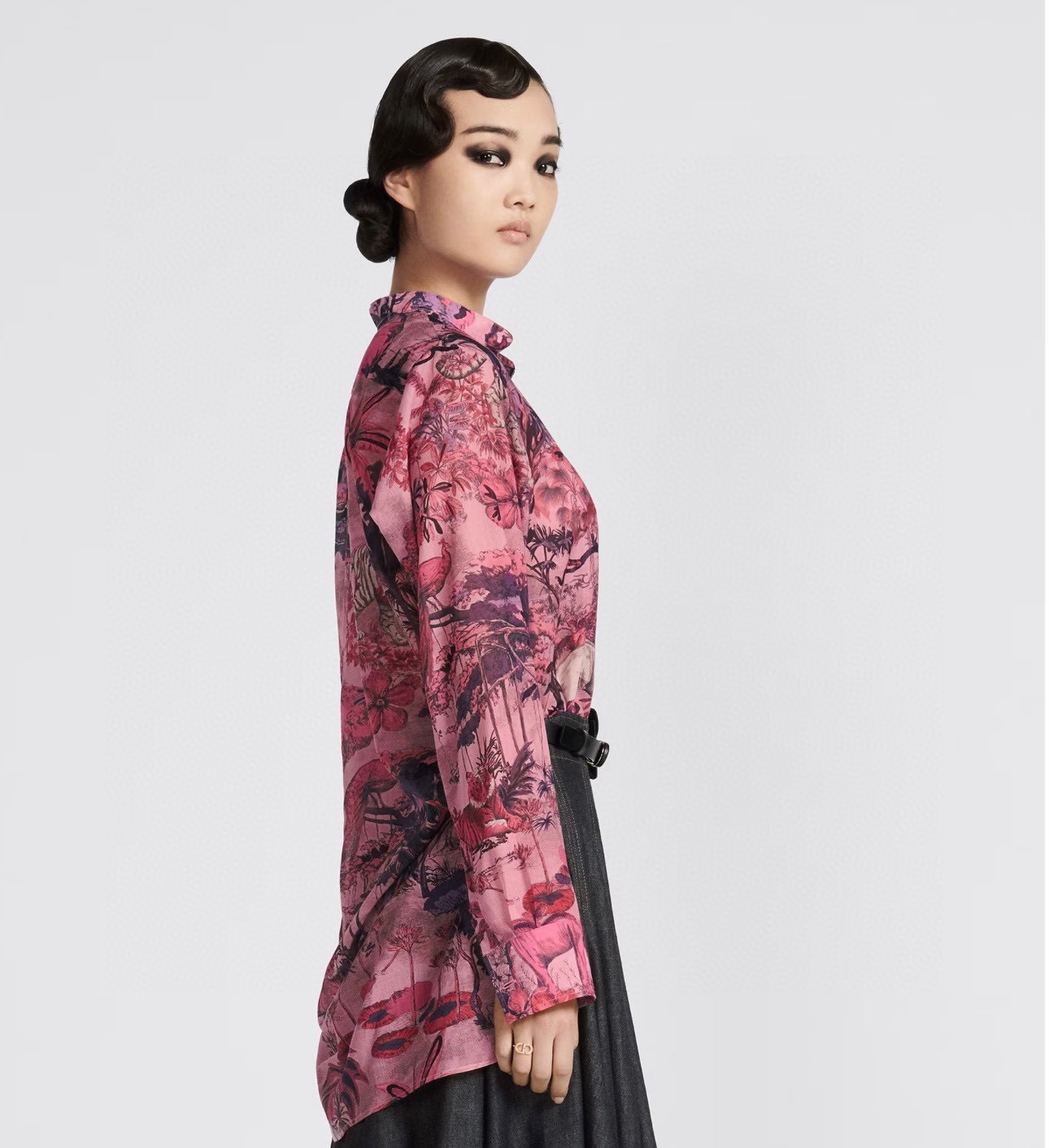 CFA37C6F-6427-47A4-8803-B1275B00C85C