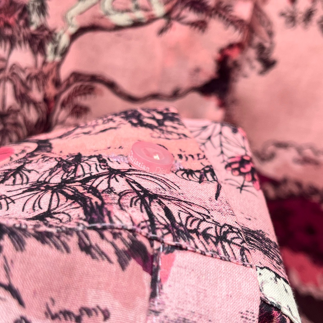 4BFDBB42-836B-41ED-A11E-79128F3960C1