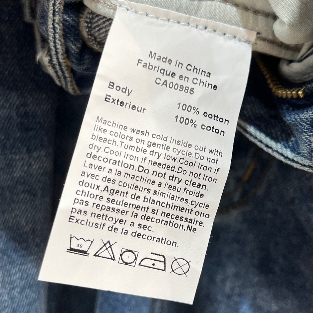 23E84782-76BA-4DE7-9D97-417484168996