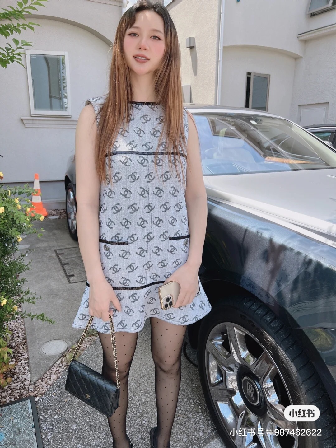 E468D608-4DF9-4674-A24C-6347119D45F2