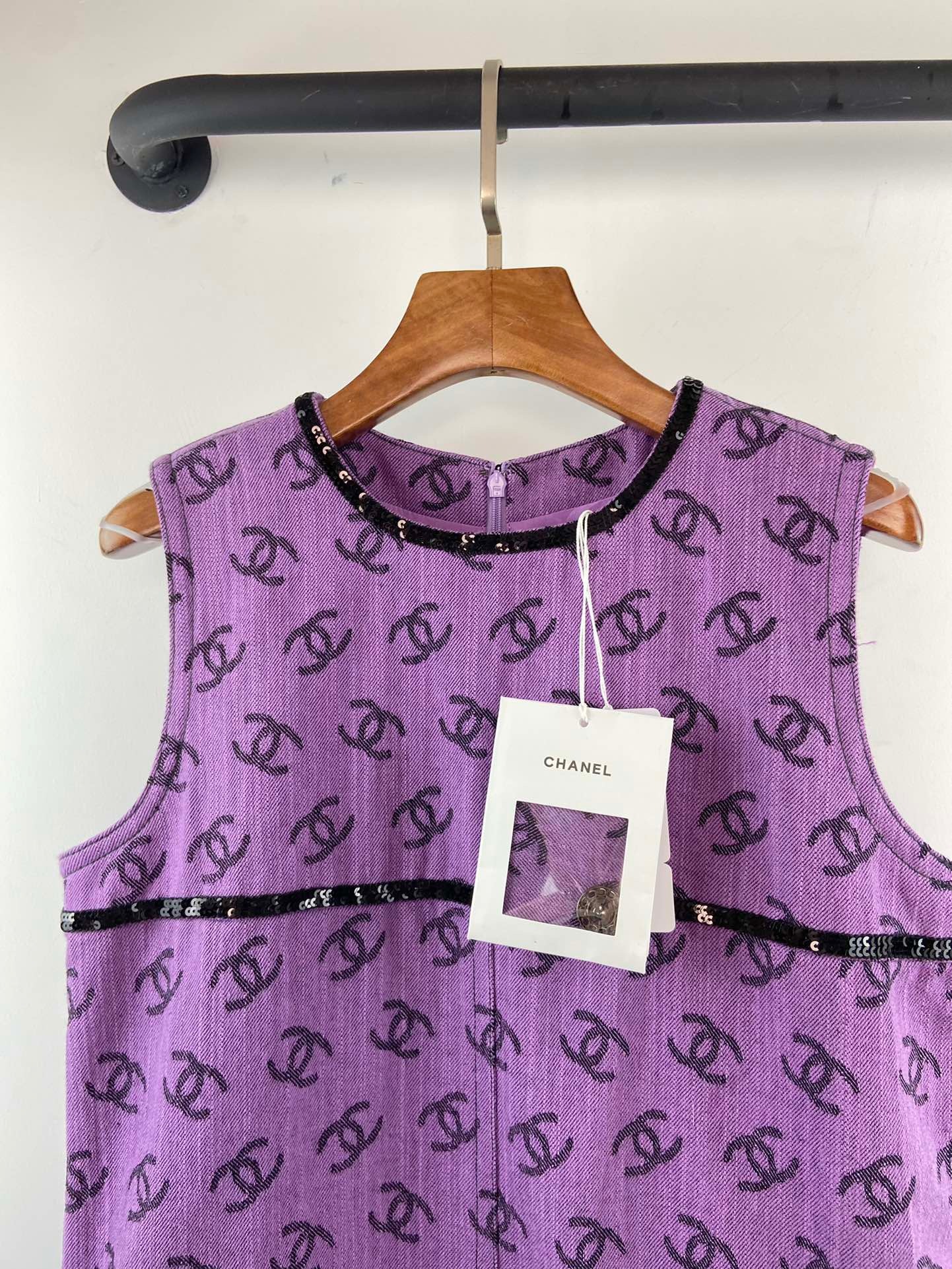 DD70D16A-85D0-446C-AAAA-A99120B6004D