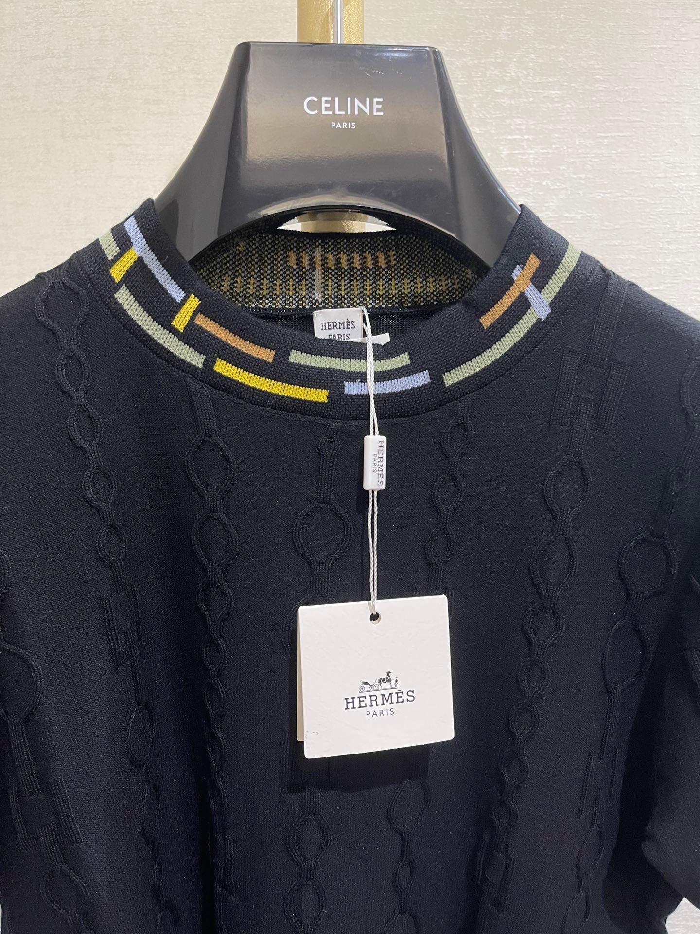 C5AFD387-056E-43C6-A836-FB3A474E7245