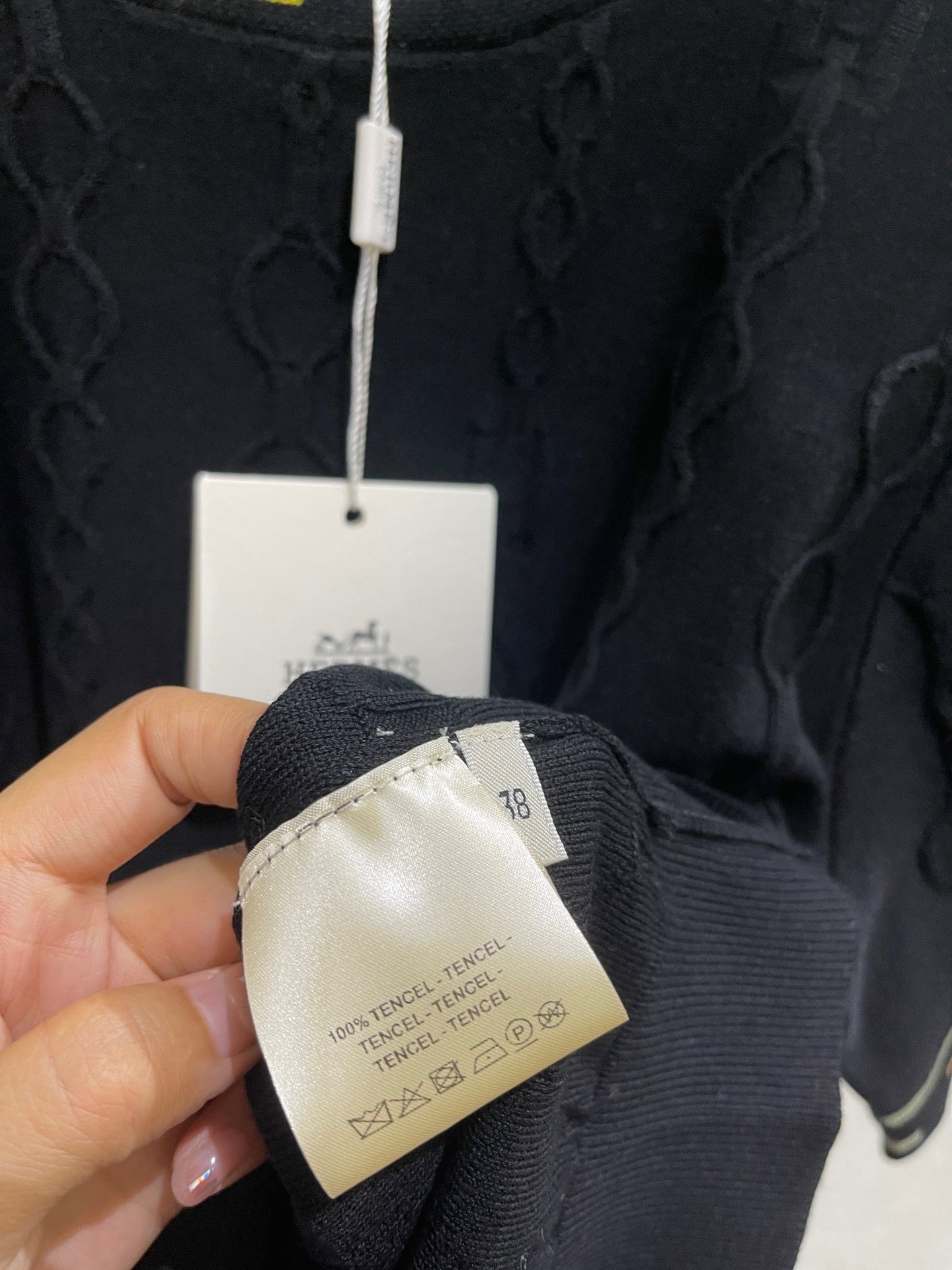 C53E262D-0328-49F8-9D85-90EDD4234AA3