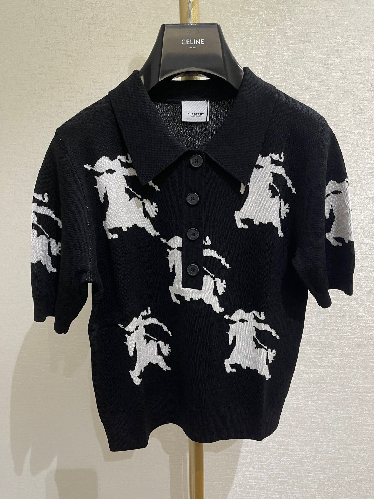 4863F69C-6F88-4742-B821-8A431C0A274C