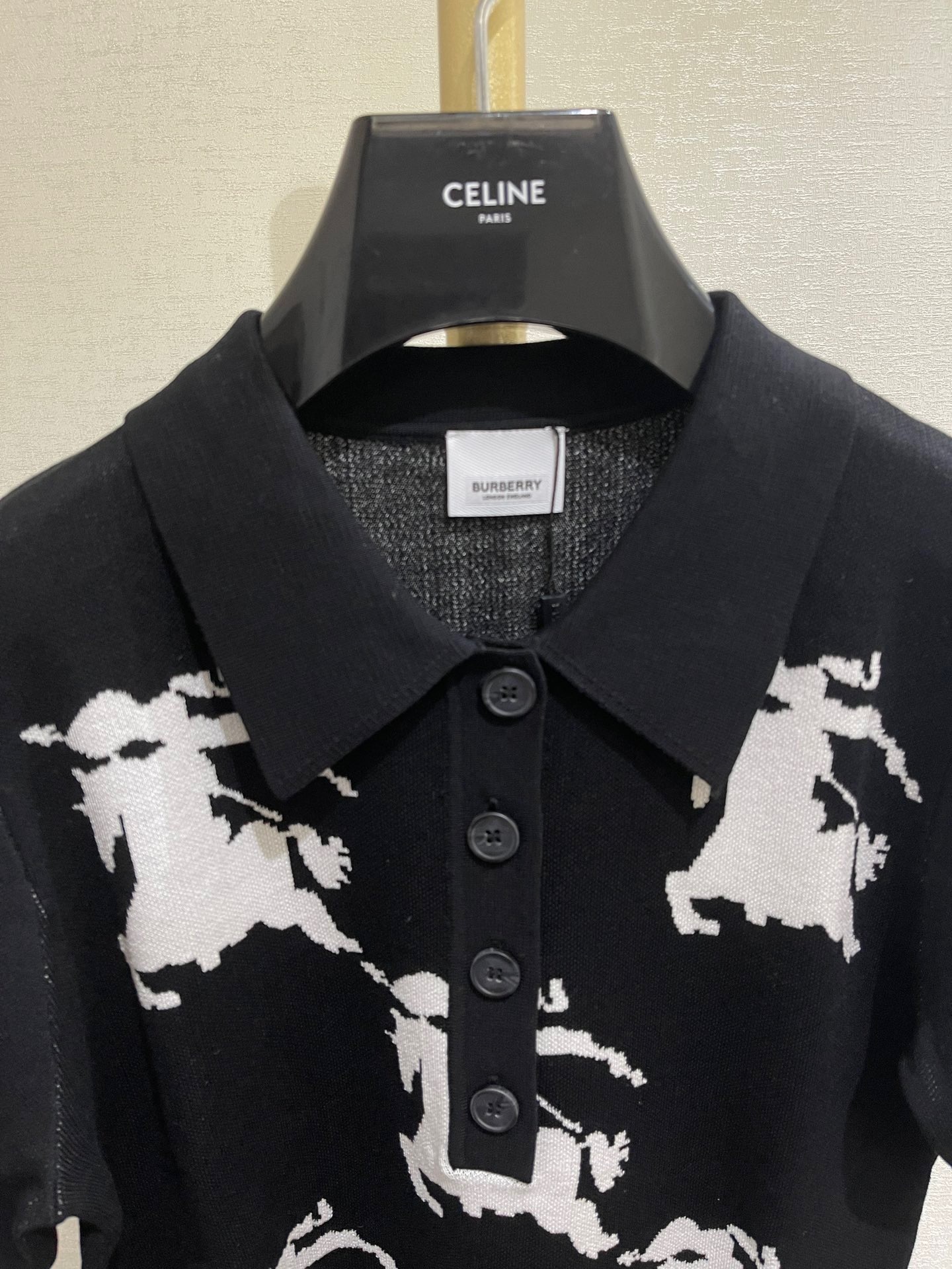 4E2F8EEF-0B41-4725-8336-6E2951CE9DD8