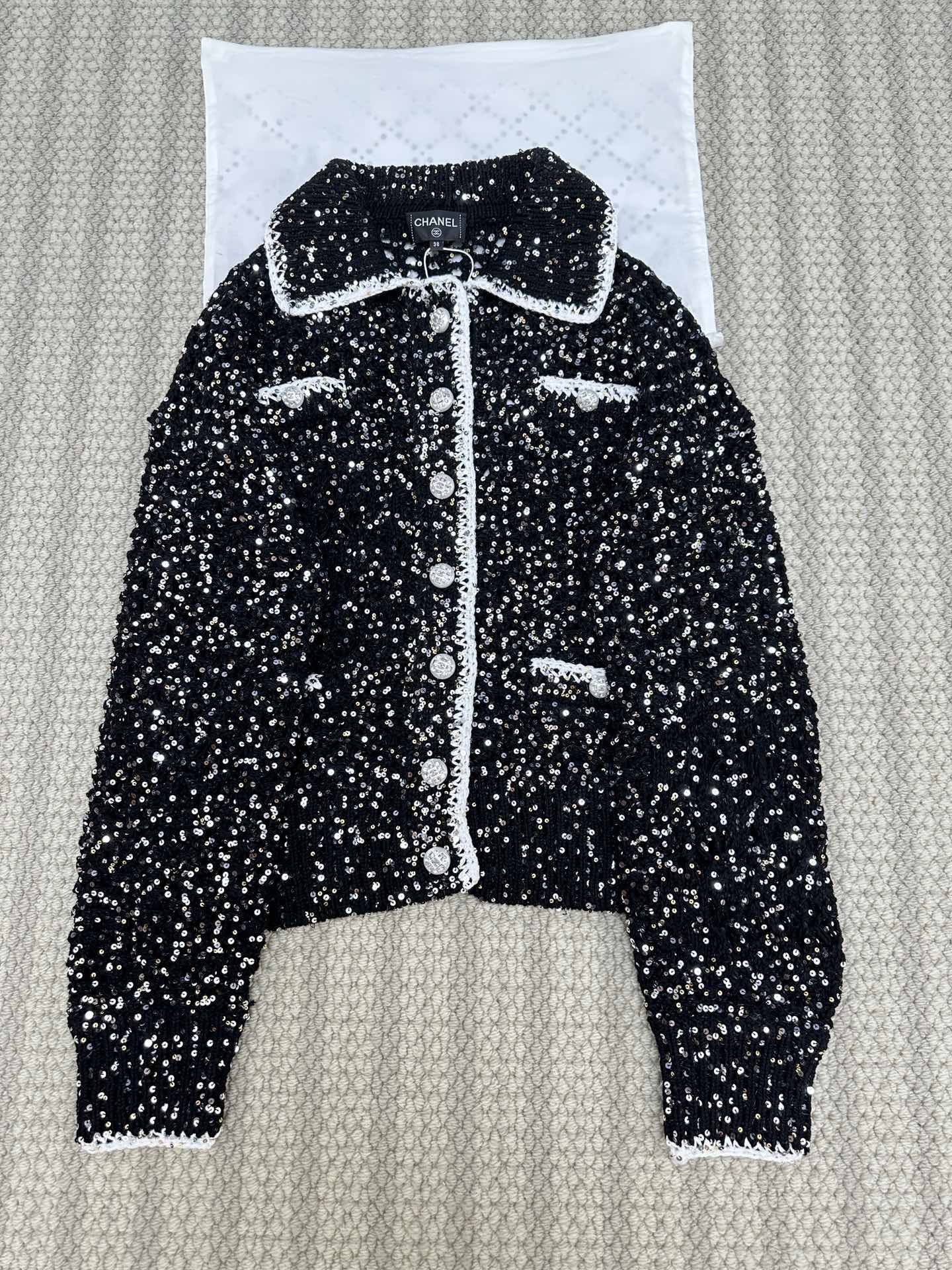 31865D5A-1025-44EA-BA87-066F5B6C42D6