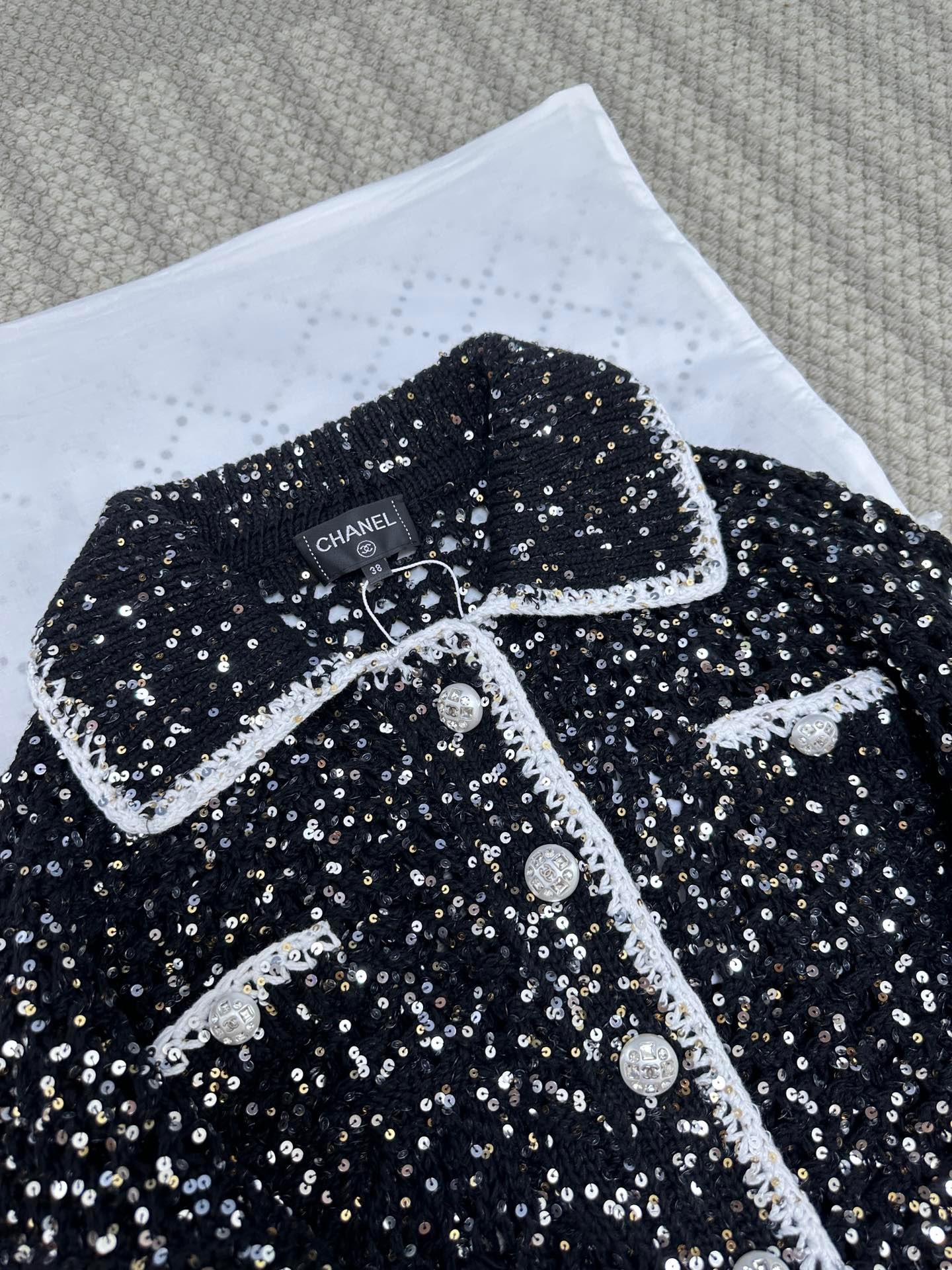 2DAE858C-B74A-4163-9943-28DA07D2E1A8