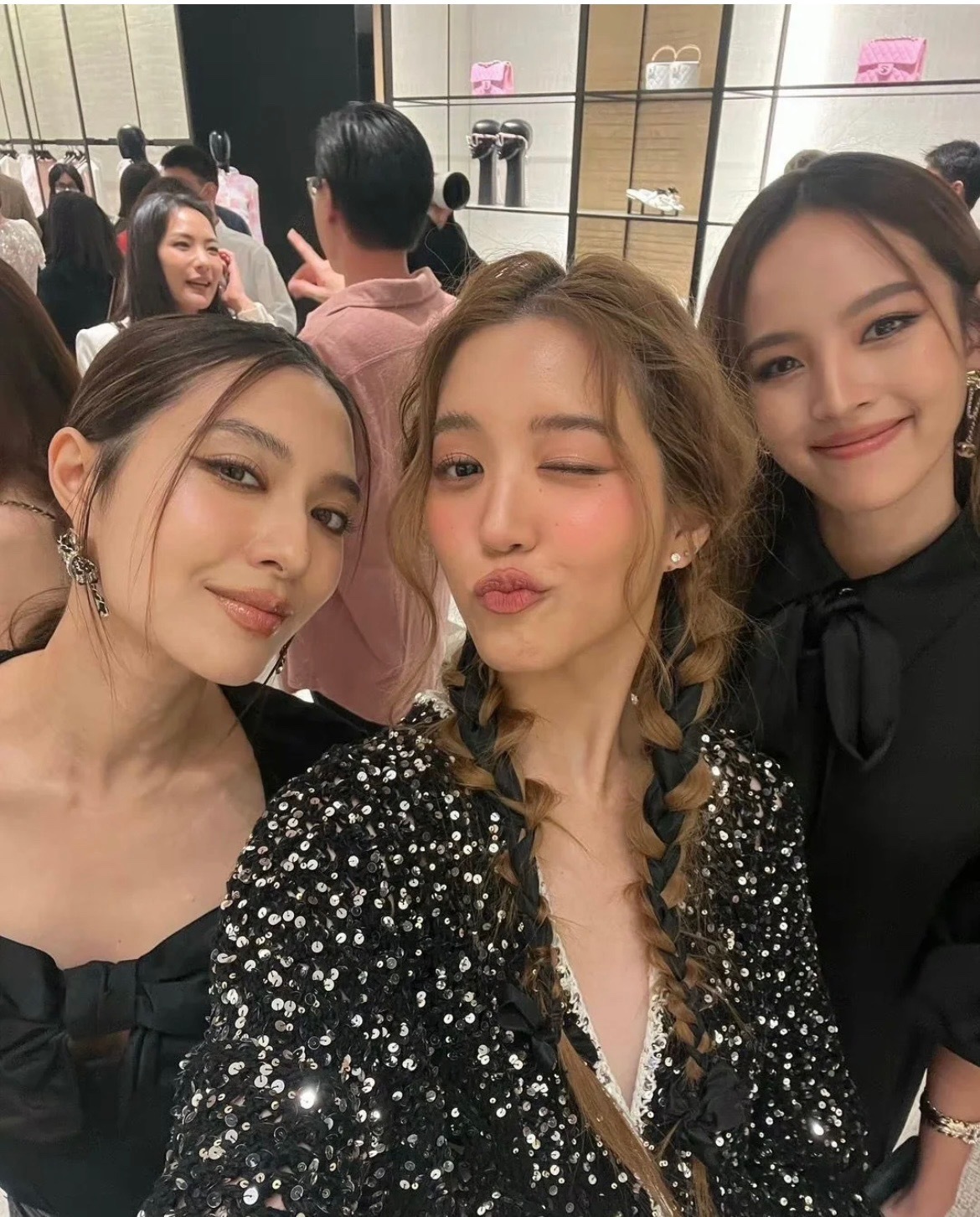 A24D277E-2A05-449B-9354-41601E3984FE