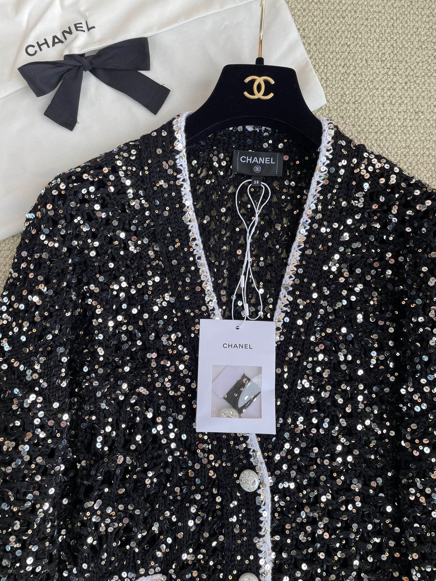 03B10C14-C2B3-4F2F-B90F-3AAE32F04A64