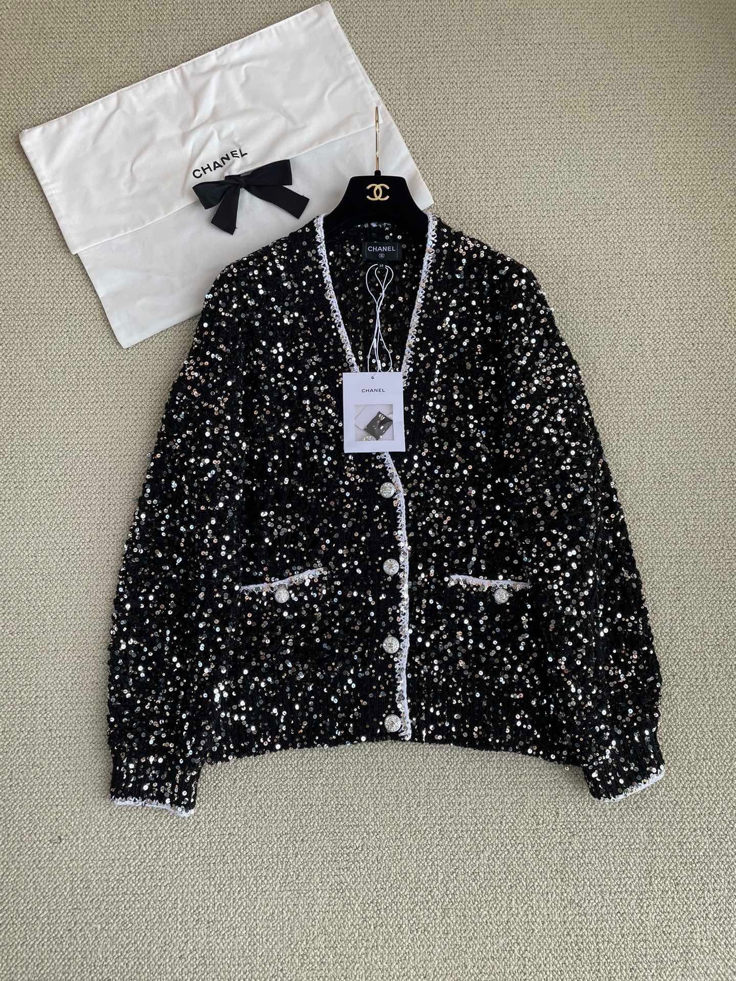 C3EA3F33-F4EF-42D2-9CFF-C8C76E766F05