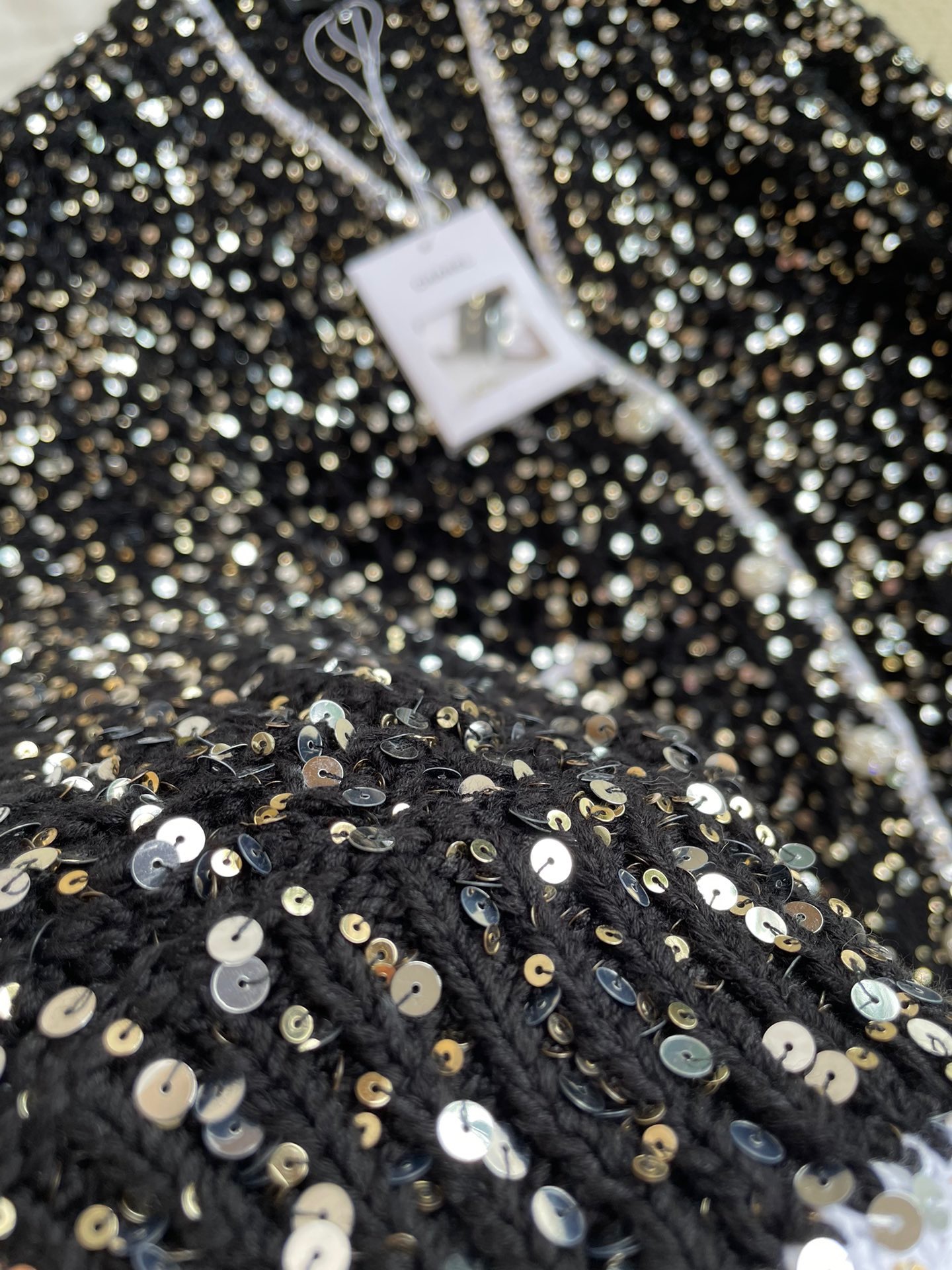 5F98B6B1-3333-4C5A-B125-36D8CB0F9FC3