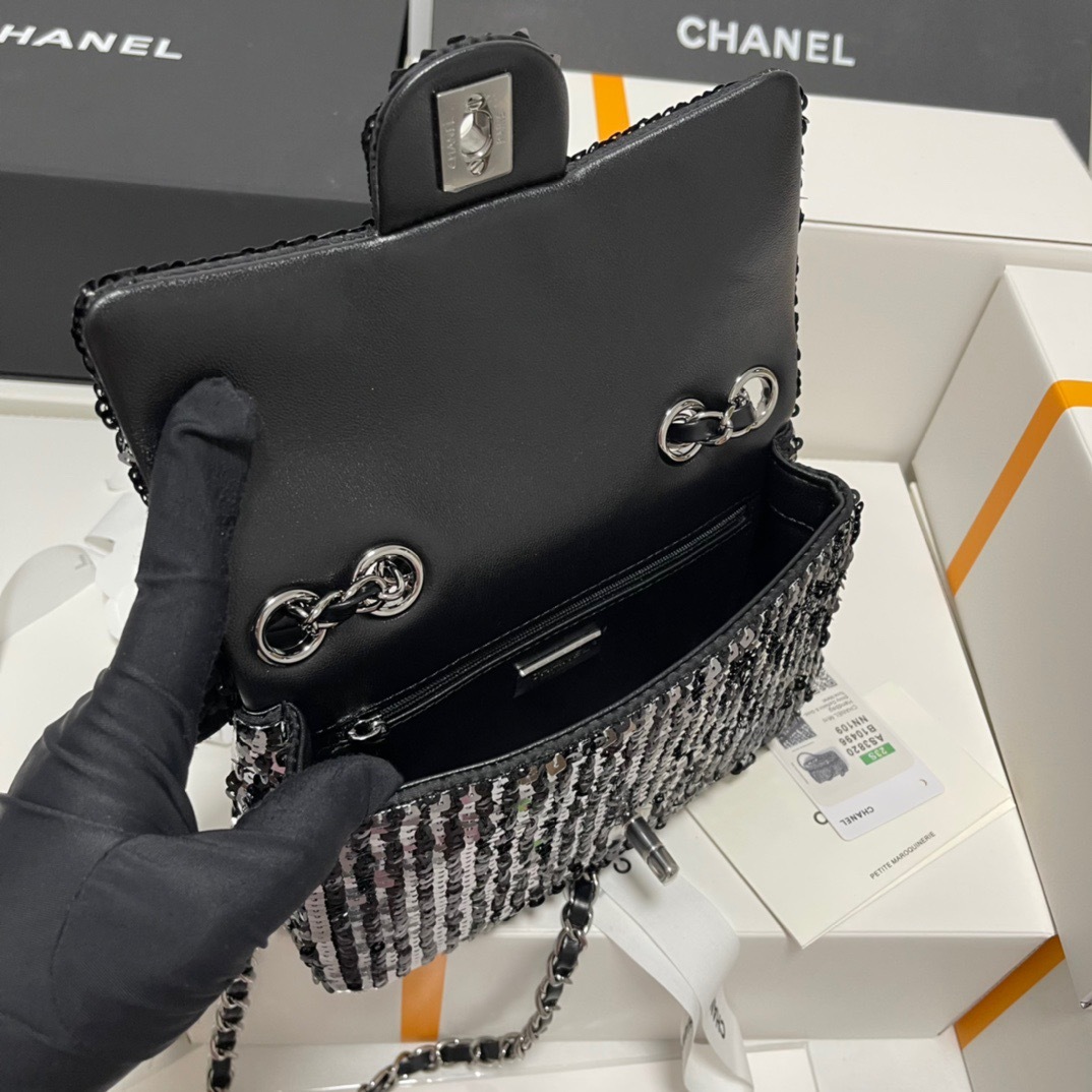 9DE9975F-EAF5-4B6C-B776-F82F3376FD83