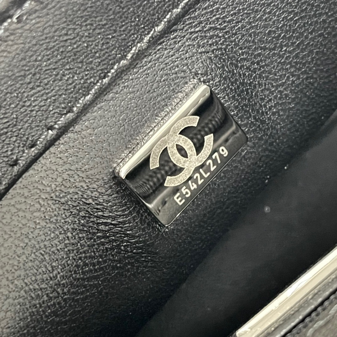 C1E73415-8D00-4734-A95C-27E4AC953C4B