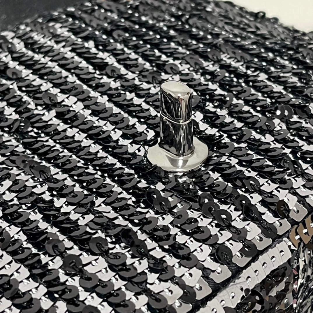 C7FF94CE-CBB9-4A69-8E91-18F872EDF6C3