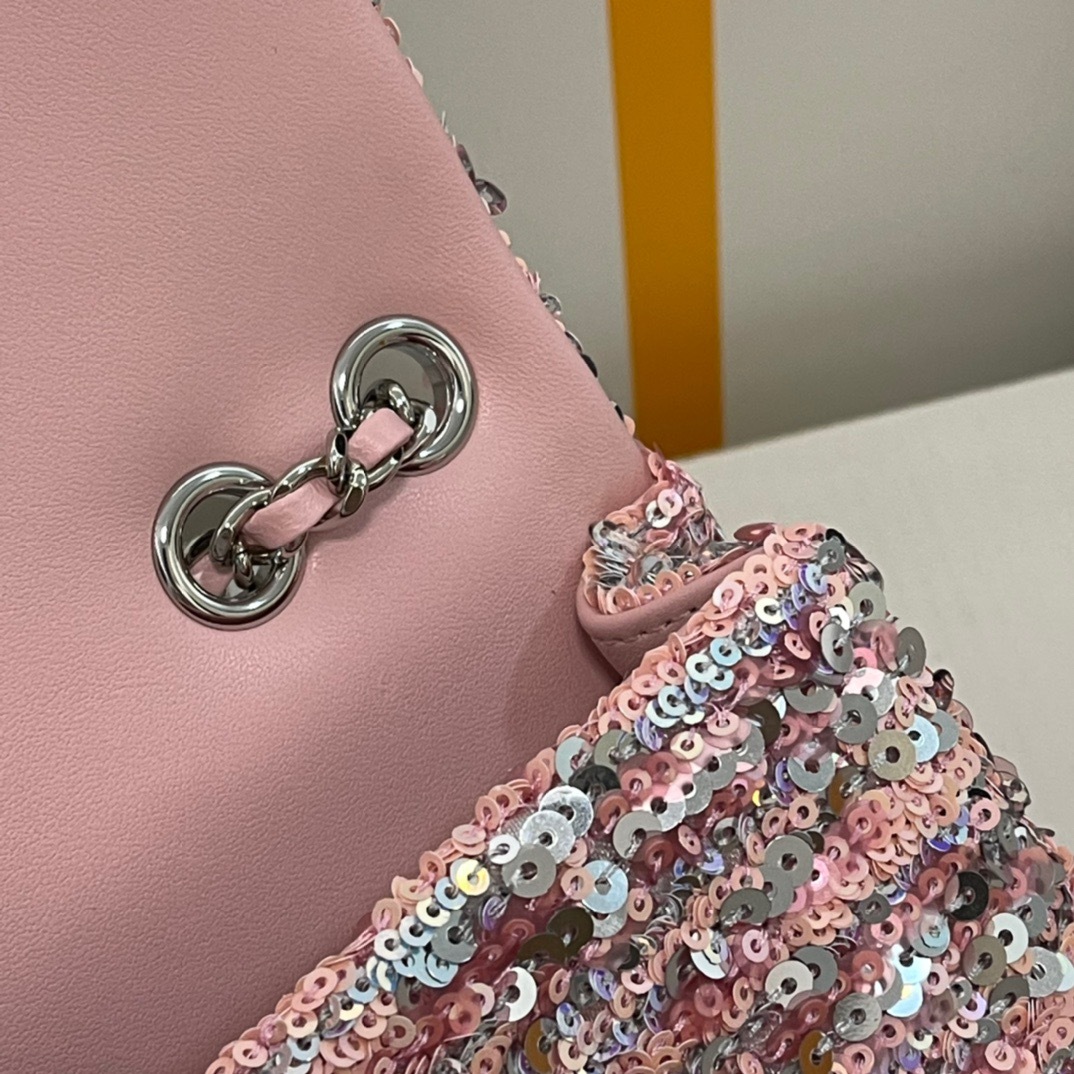 8454434D-5D4F-4479-B8F8-D140E5C51836