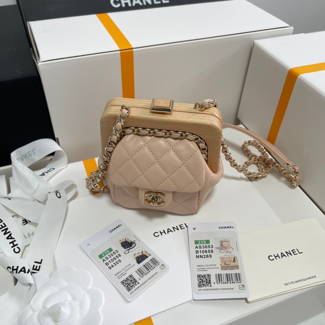 1ACF39CC-F6E5-4EF2-A87E-31441D5F98CD