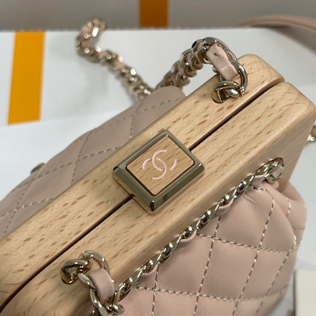 3F2148E1-3D5E-46B3-BB6F-6024E175450B