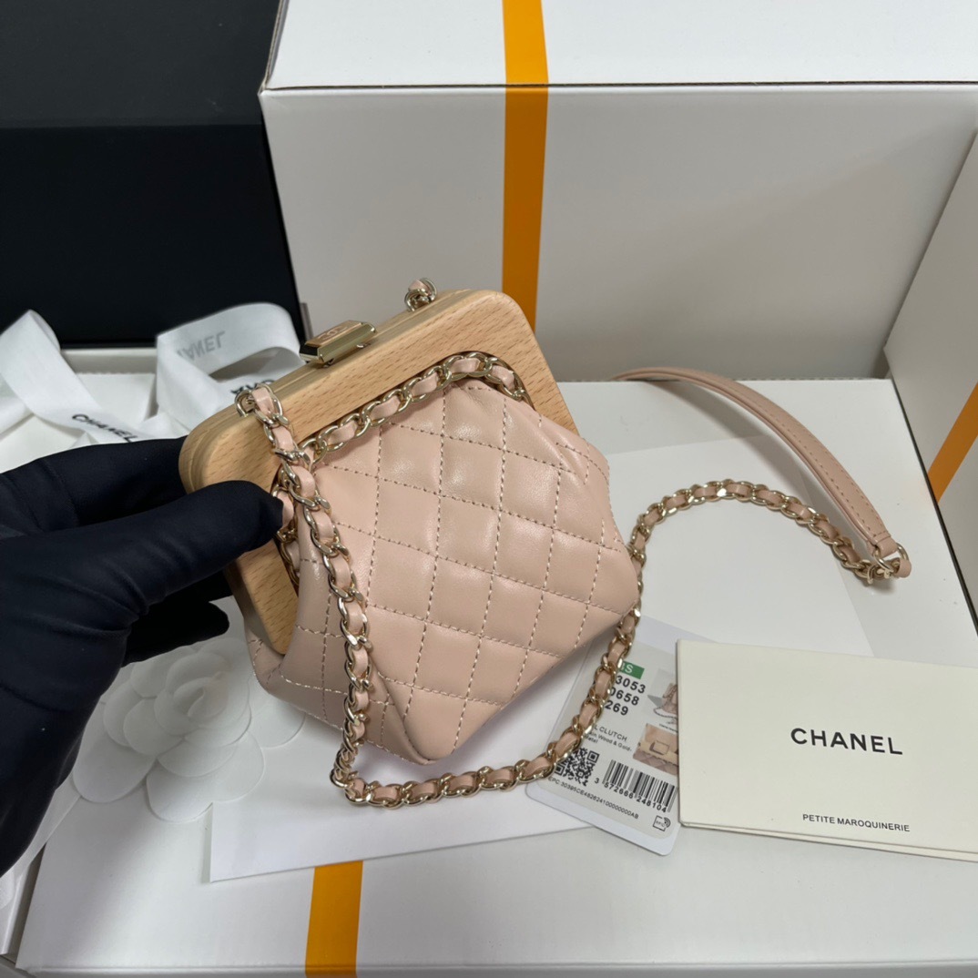 38349162-98A1-4388-8791-FE8B0020C5D6