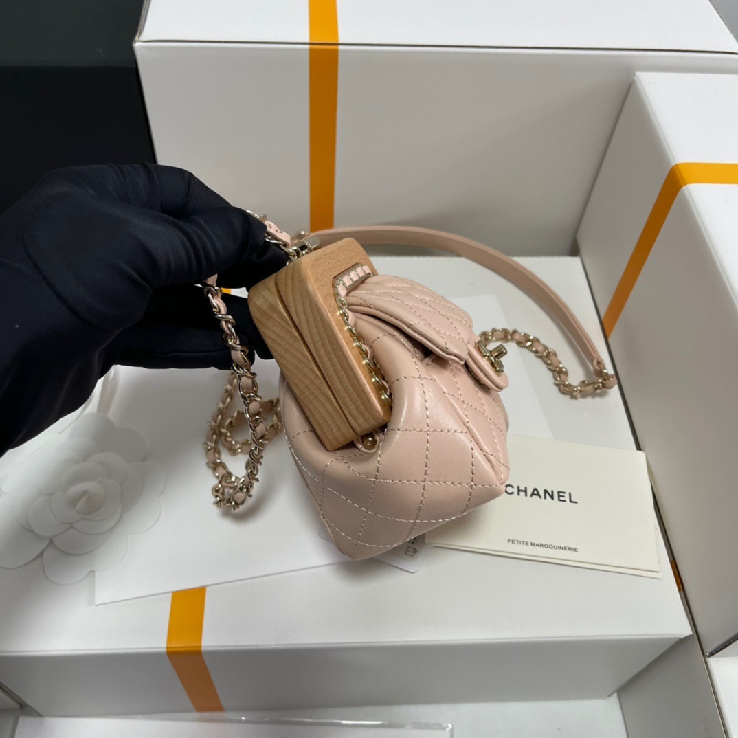 3E410387-6B16-4289-8E26-986BB9CAD538