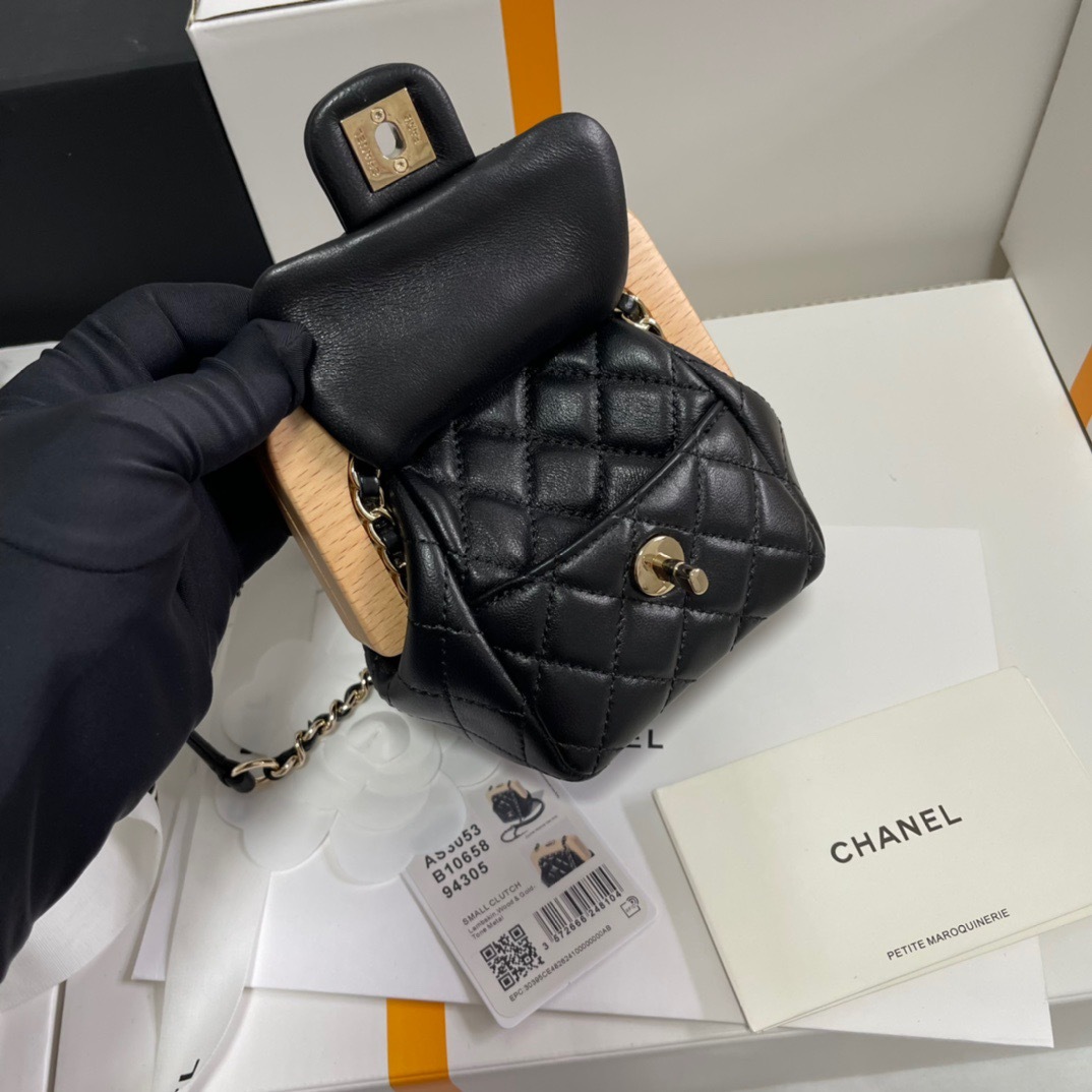 66D00A16-ACED-4409-A763-814E81E69ECE