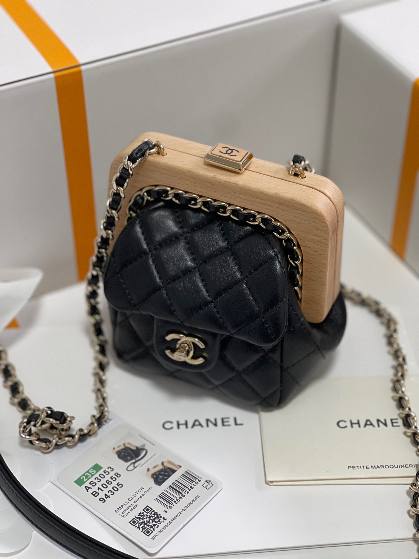 92C97F0B-3518-405D-A937-29A01C0B496A