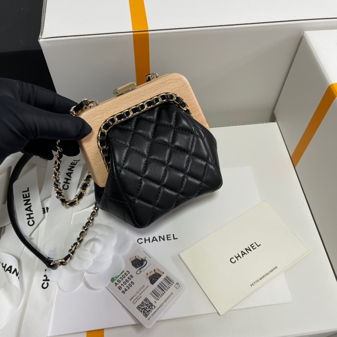 3AEF21B5-C3A6-4C1D-BDB5-8DAB8456CBA5