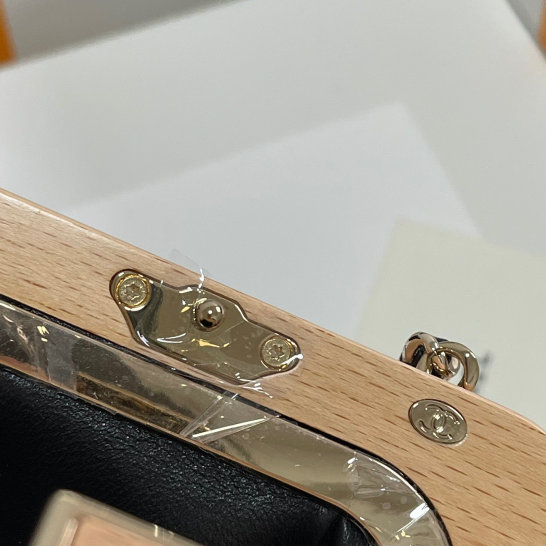 F72BE897-B74E-4CD5-8315-435B35394764