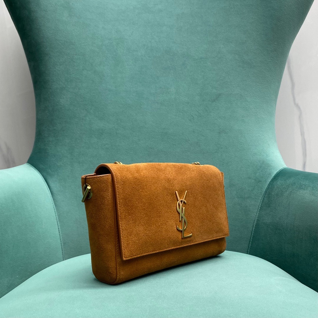 4AF2E546-2B89-48E2-B344-FF29152D01E9