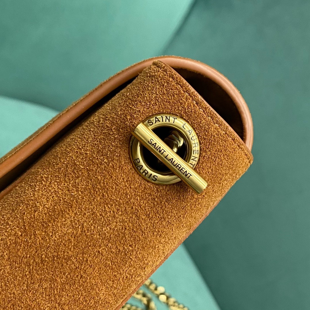 B0536326-5D0A-451A-BA6A-F0599836642E