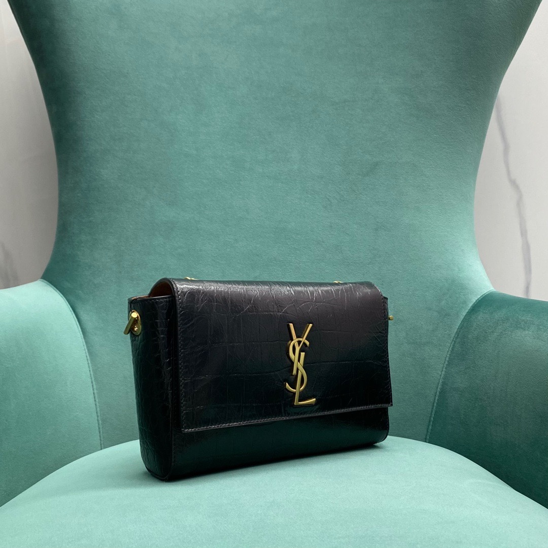 1125C976-5199-4B39-BF2E-F984AF58C464