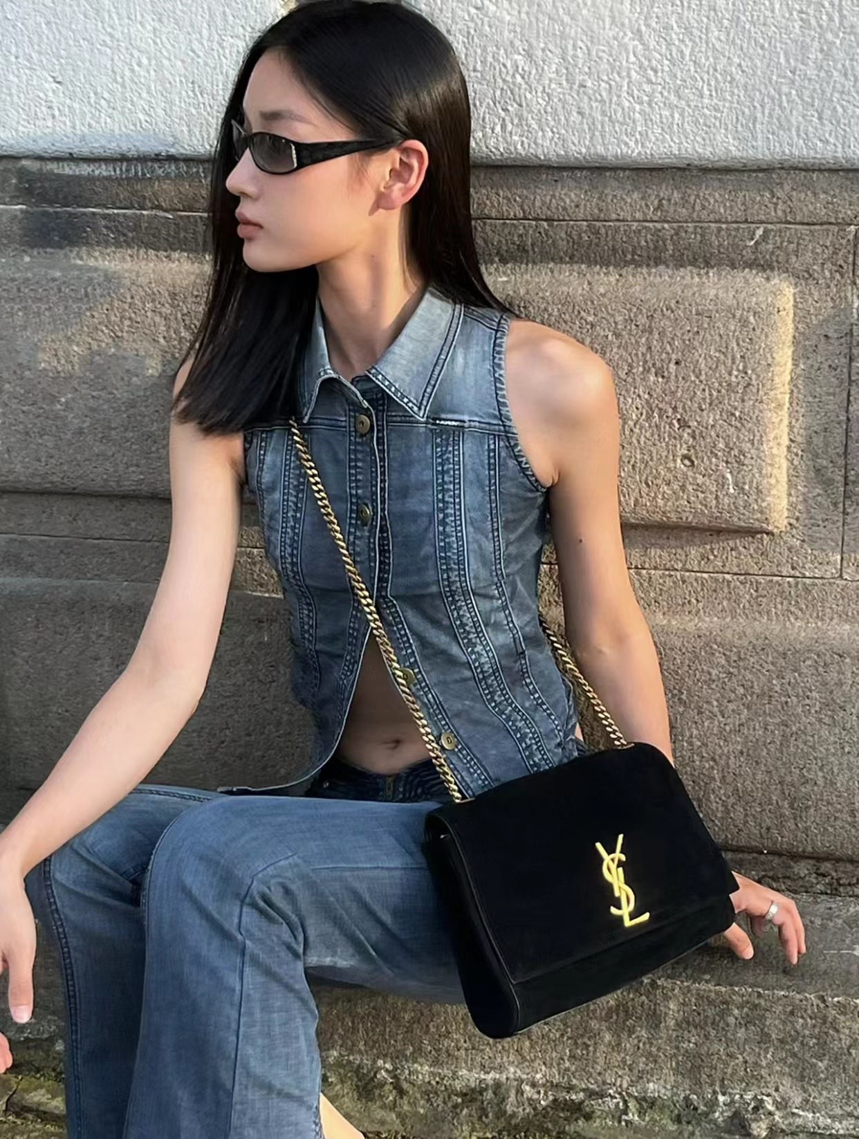 FECEAE9B-5B83-477B-BE62-874D0E70C321