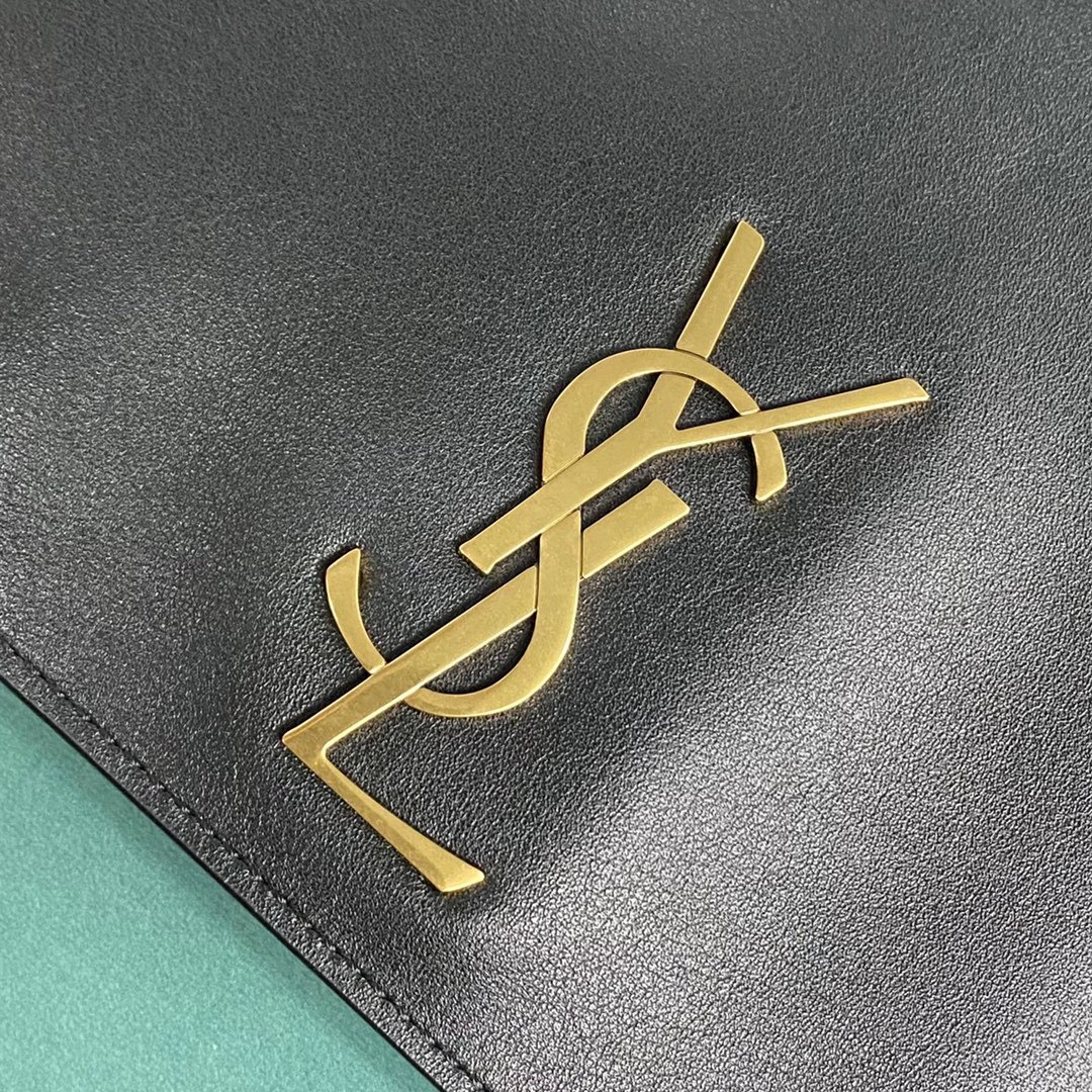 E138E96B-0F68-4F27-A1CA-756AD98D1903