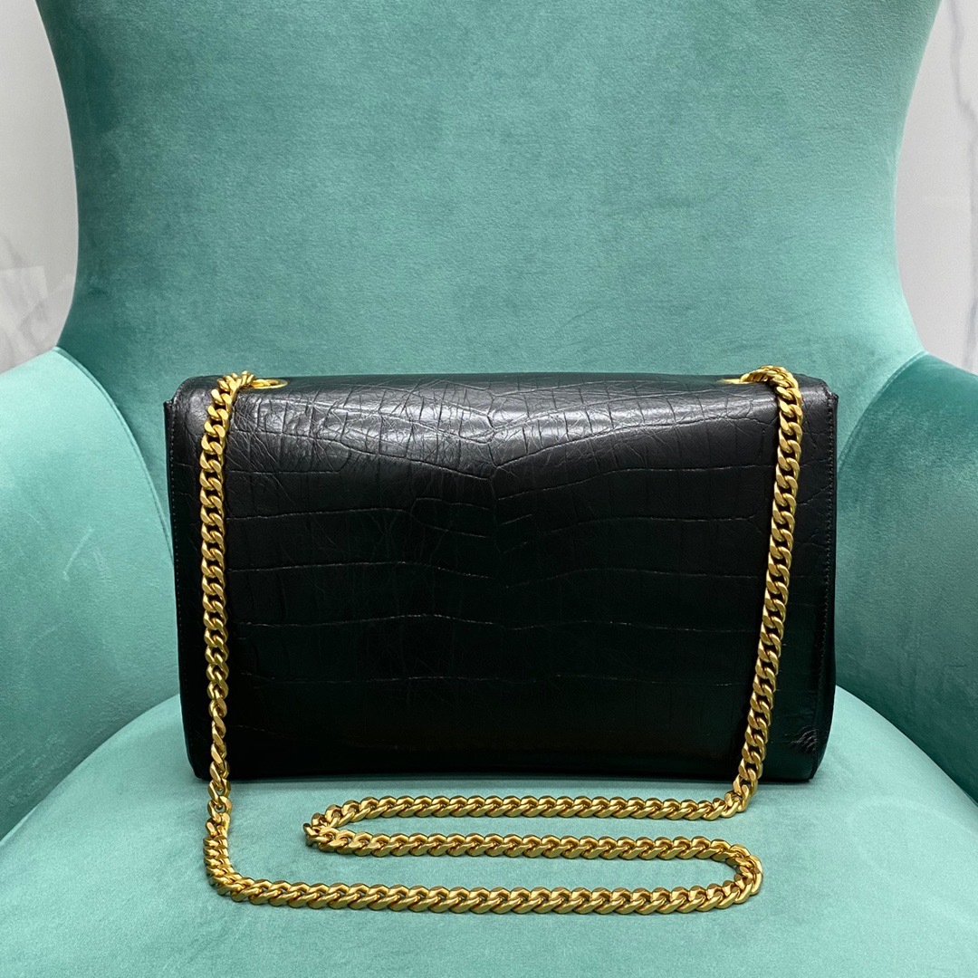 82791657-C4A0-4EE0-9291-AA0C2EDC2225