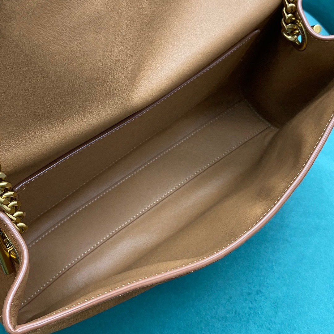 1DA4B0F4-890A-4163-94AD-6F06E223B10C