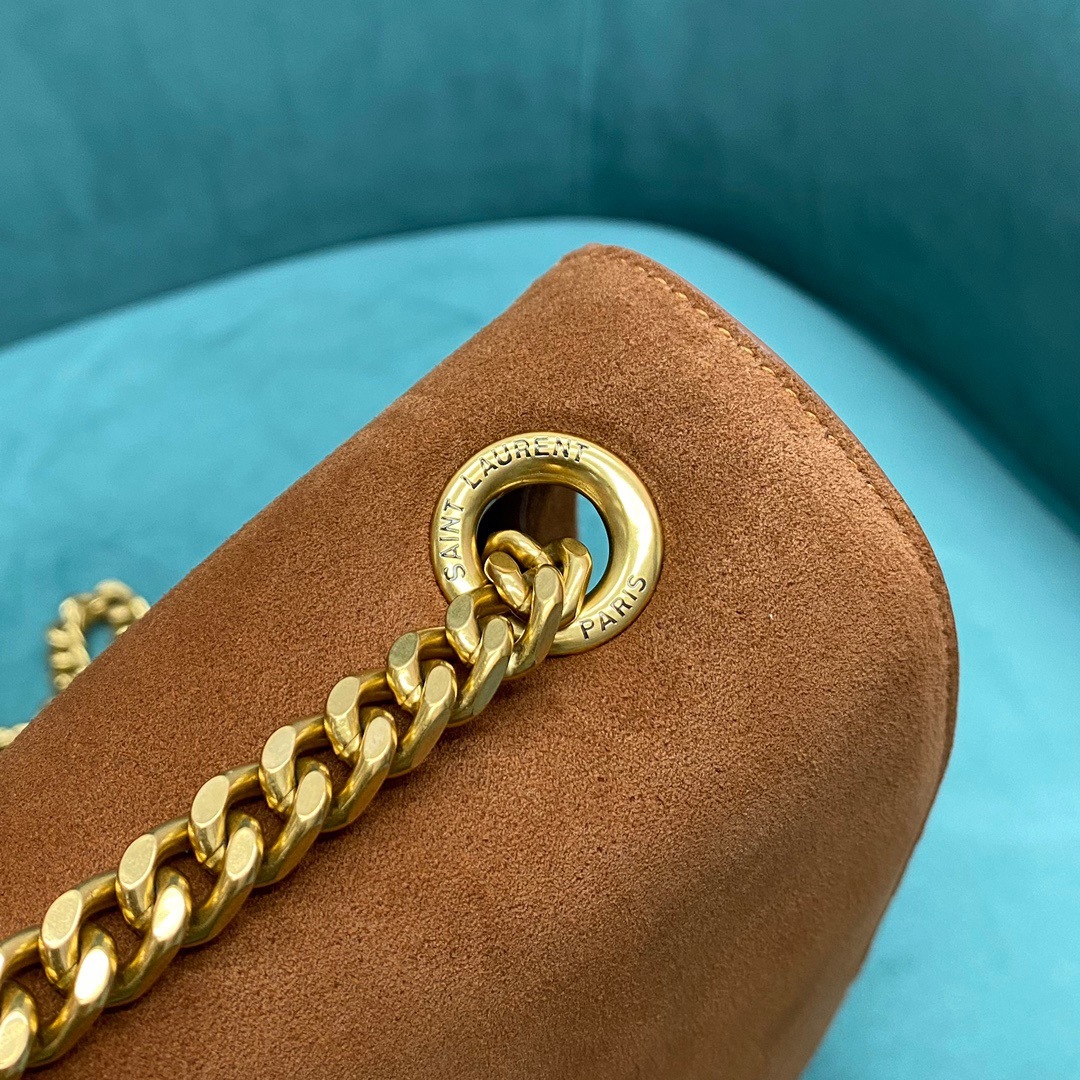 41E4CD70-F385-48D9-A3EF-30A8CC26F449