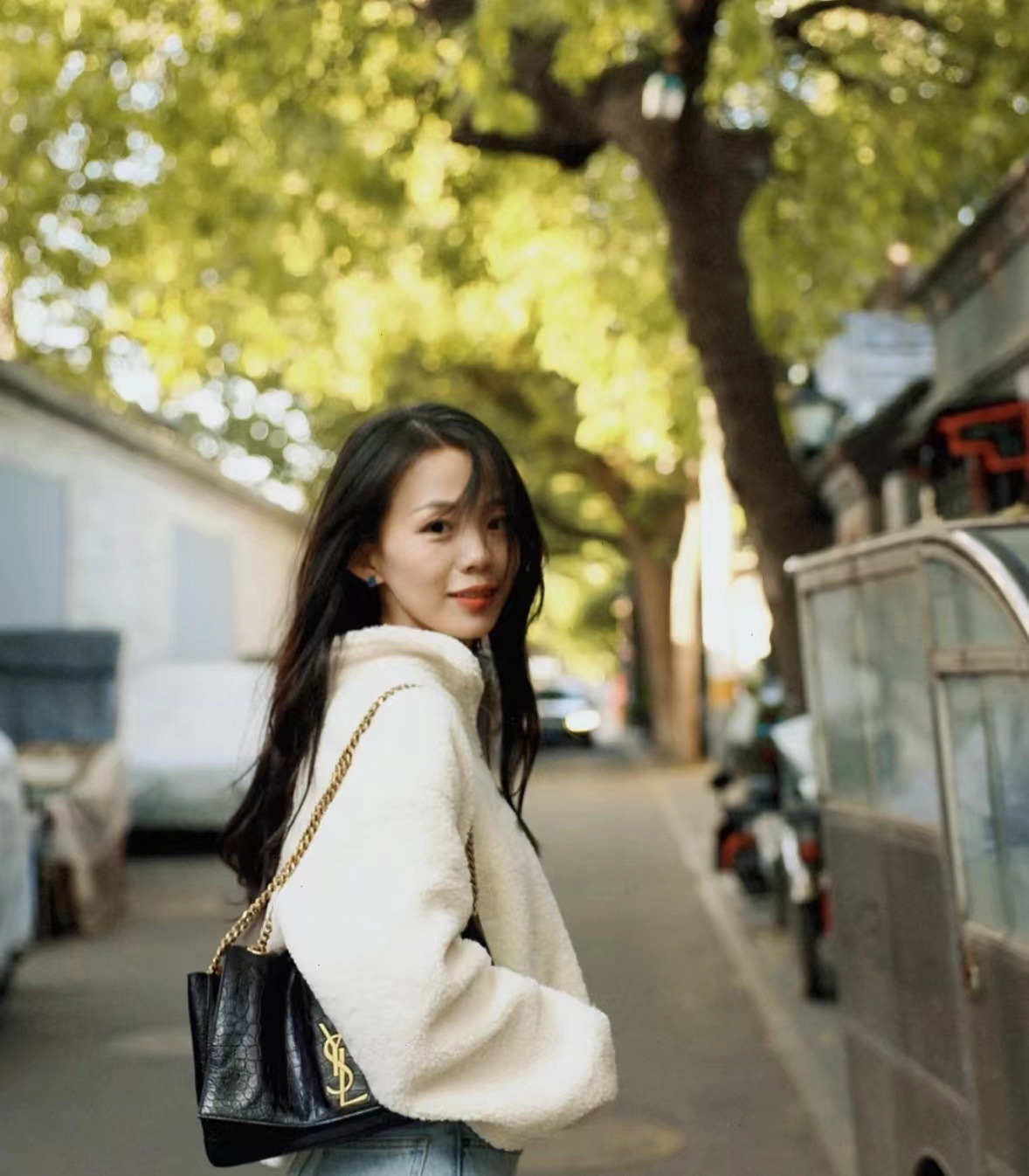 BBA10437-69FA-4D4D-A8D4-23AC3A441647