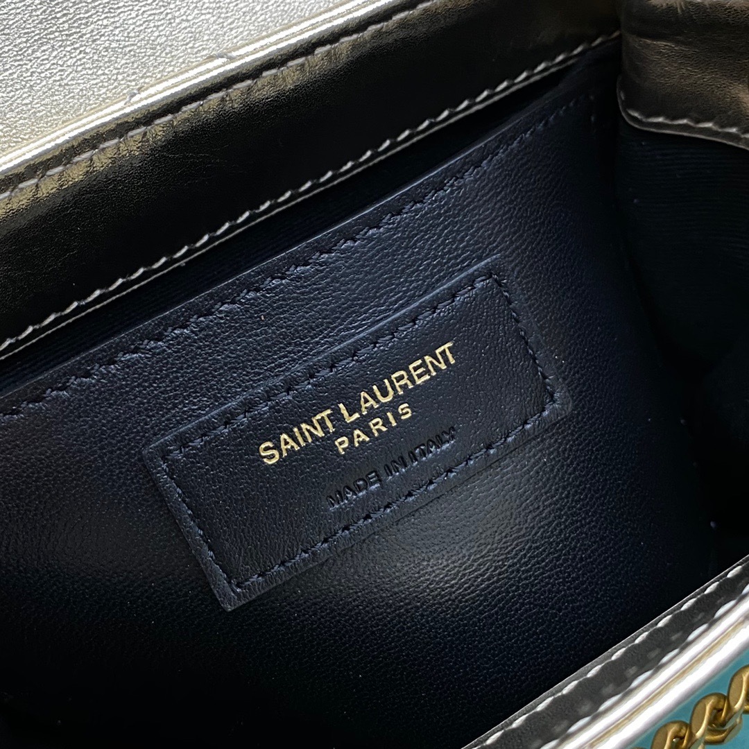 EF7B8C9C-7D5C-4790-91A4-8E73C8AB90CE