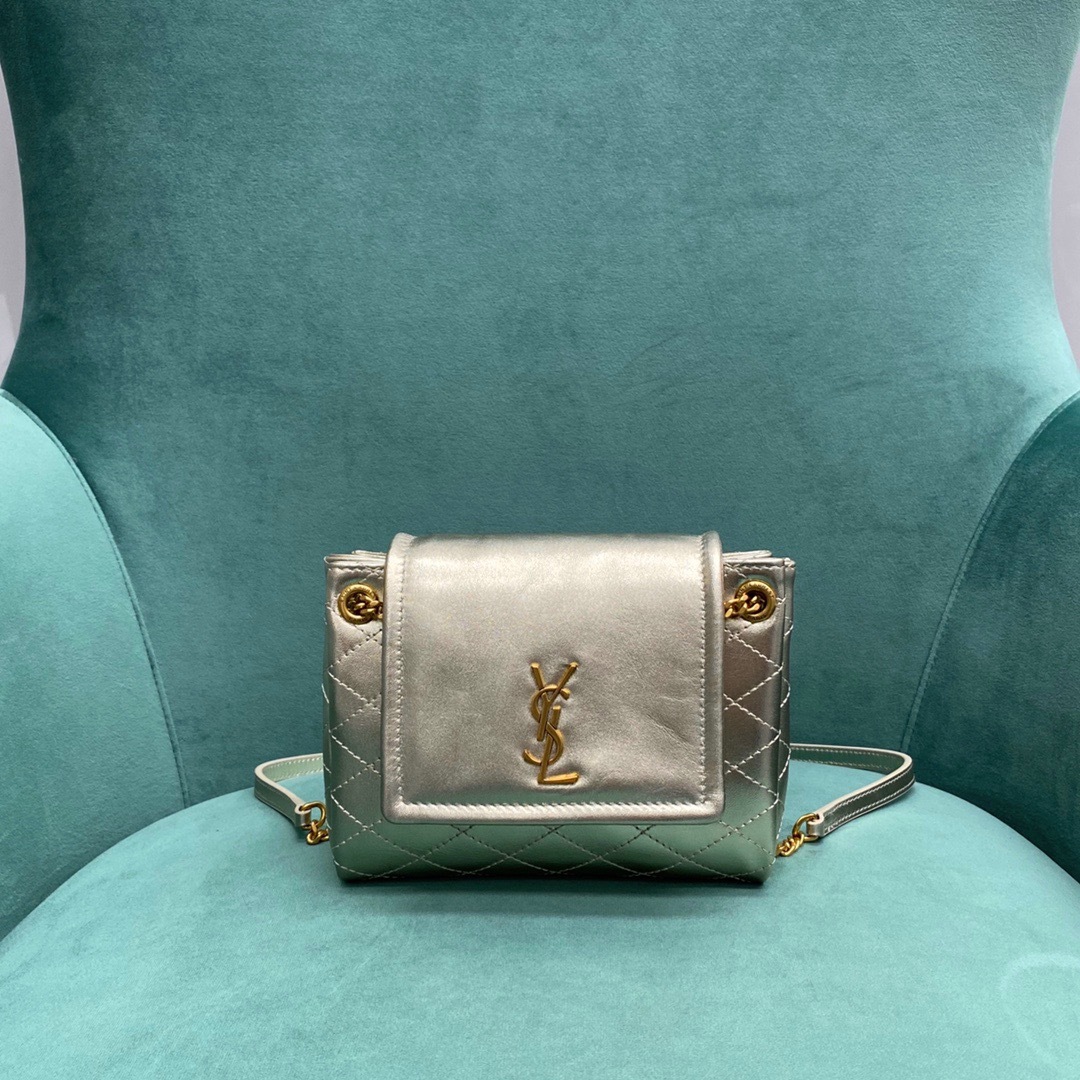 EDD61A53-74FD-4977-8D0A-717A12B3A869