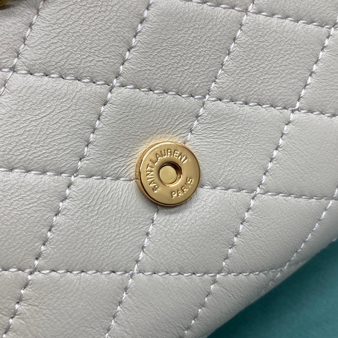 98F610E7-DFD4-4EB8-A94A-6DED6C949983