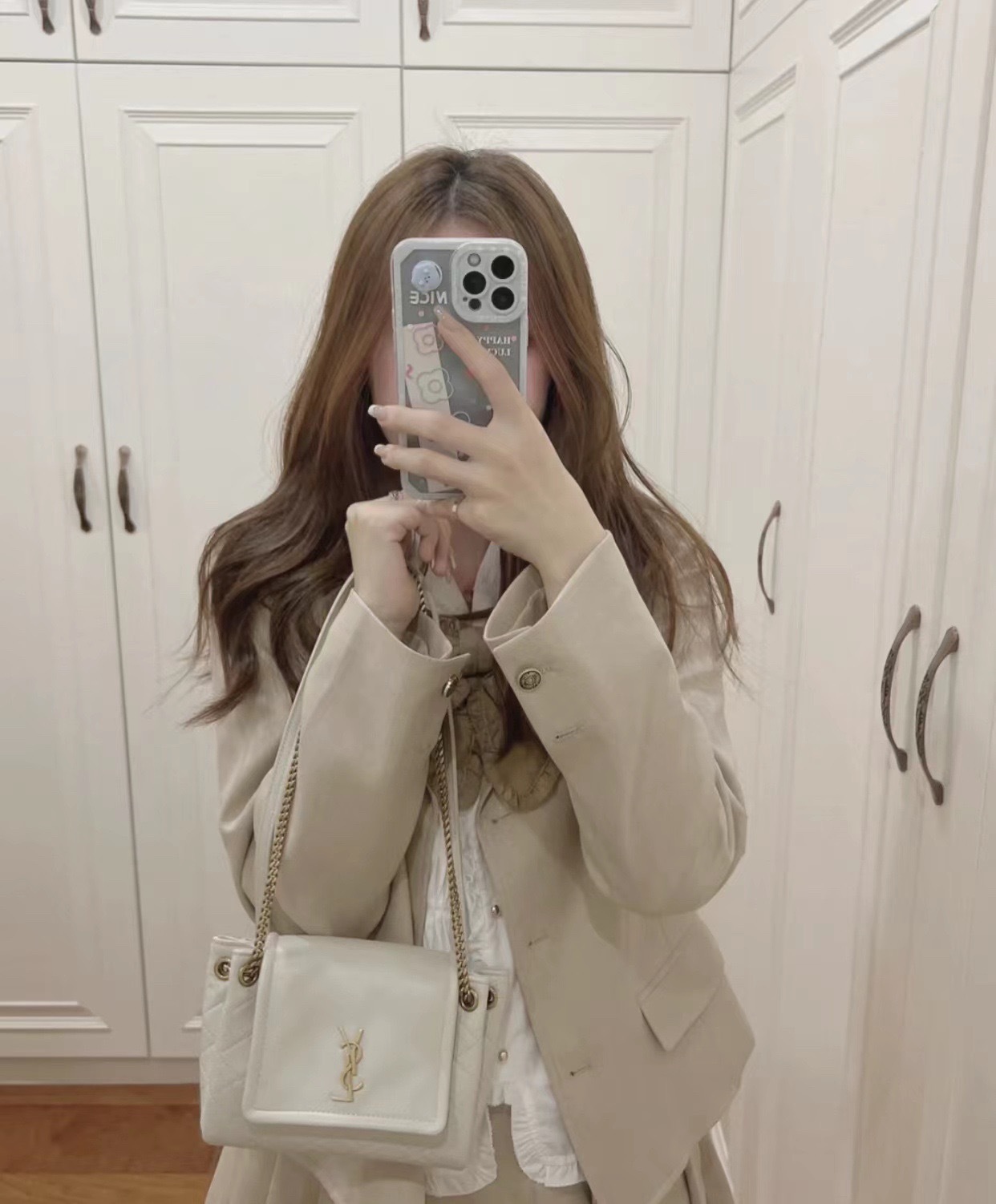 9DF7CE3F-5607-4CC9-BBF3-0F94C6735008