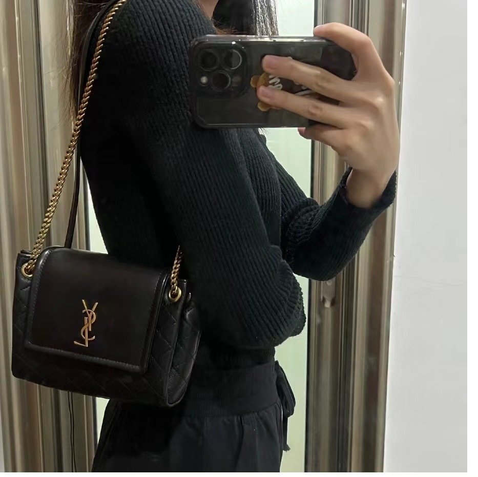 811D2913-E52A-48A7-9CDD-9ACF7BBE4590